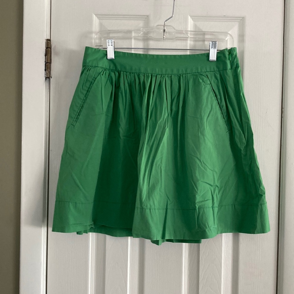 BANANA REPUBLIC PLEATED SKIRT SIZE 8